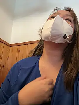 Snapshot of annna_annna_2024 chatting on 10-29-25, 12:35 annna annna 2024 online show from 10-29-25, 12:35