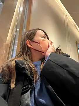 Snapshot of annna_annna_2024 chatting on 12-05-25, 01:47 annna annna 2024 online show from 12-05-25, 01:47