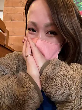 Snapshot of annna_annna_2024 chatting on 02-17-26, 01:57 annna annna 2024 online show from 02-17-26, 01:57