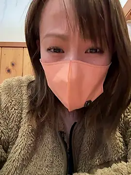 Snapshot of annna_annna_2024 chatting on 03-16-26, 01:11 annna annna 2024 online show from 03-16-26, 01:11