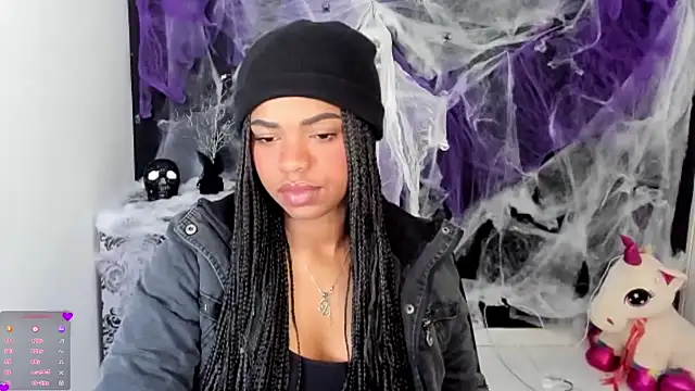 Marce 22 online show from 10-15-25, 04:40