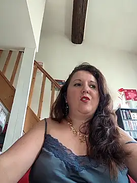 Snapshot of Candy-Desire chatting on 09-09-25, 11:10 Candy-Desire online show from 09-09-25, 11:10