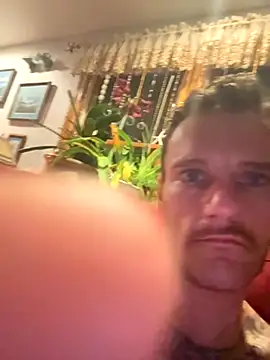 UnCuTupTheBuTT online show from 09-24-25, 09:23