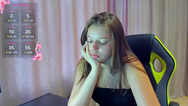 Snapshot of Nicky_Rosee chatting on 08-06-26, 02:02 Nicky Rosee online show from 08-06-26, 02:02