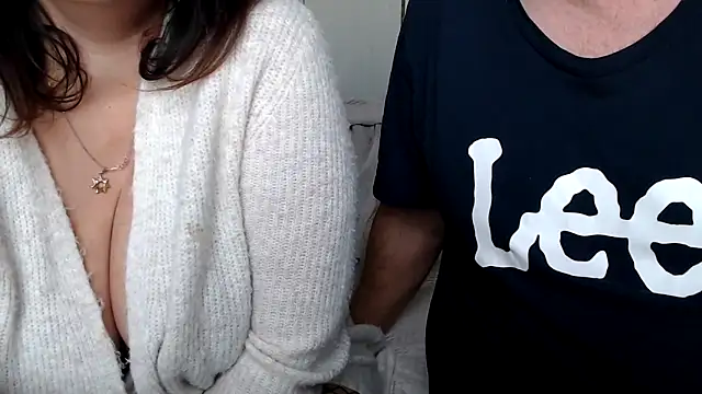 margotgra82 online show from 10-10-25, 01:43