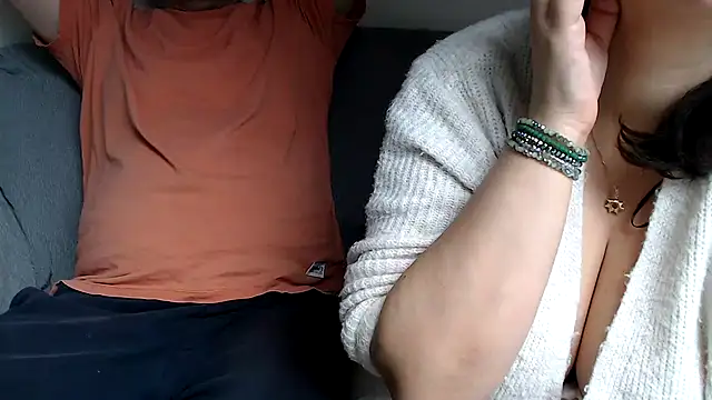 margotgra82 online show from 11-01-25, 09:00