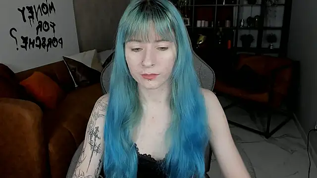 LexiWenford online show from 10-22-25, 03:07