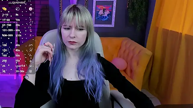 LexiWenford online show from 11-08-25, 06:02