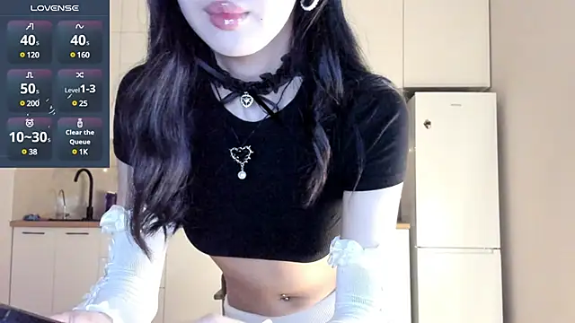 Snapshot of fairy_di chatting on 12-16-24, 08:26 fairy di online show from 12-16-24, 08:26