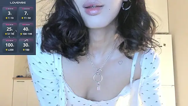 Snapshot of fairy_di chatting on 02-08-25, 09:15 fairy di online show from 02-08-25, 09:15