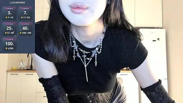 Snapshot of fairy_di chatting on 02-13-25, 09:49 fairy di online show from 02-13-25, 09:49