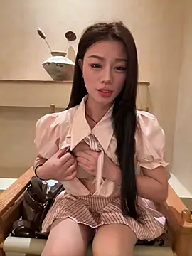 Snapshot of Asia-Melody chatting on 05-18-26, 05:13 Asia-Melody online show from 05-18-26, 05:13