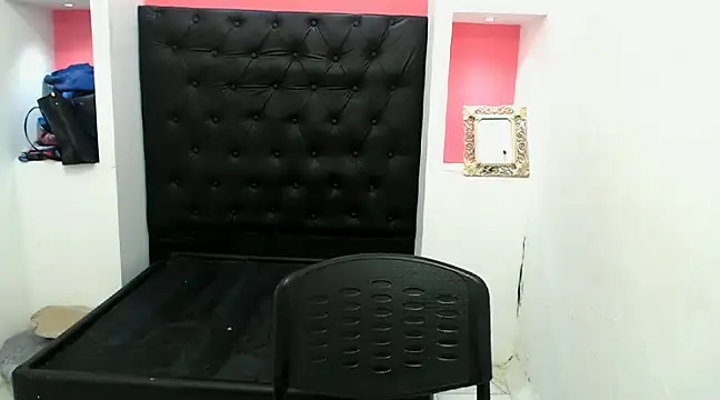 Snapshot of Dona_Tela chatting on 12-13-24, 06:27 Dona Tela online show from 12-13-24, 06:27