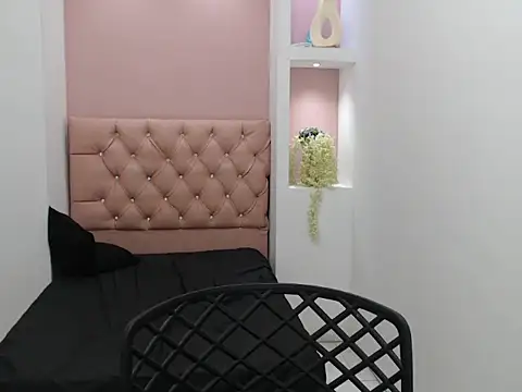 Snapshot of Dona_Tela chatting on 10-01-25, 08:37 Dona Tela online show from 10-01-25, 08:37