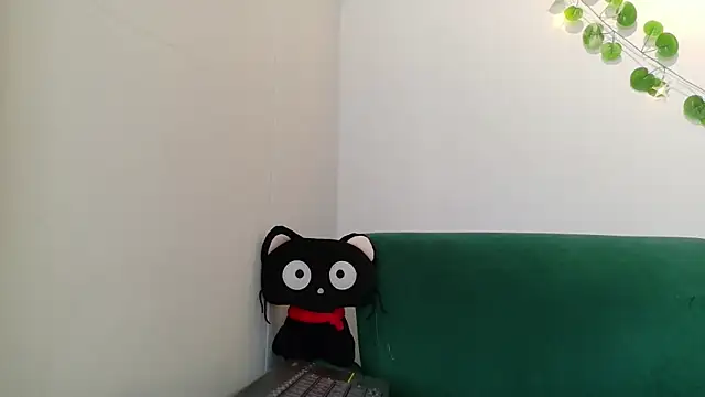 Snapshot of kittyzenn chatting on 06-15-26, 10:45 kittyzenn online show from 06-15-26, 10:45