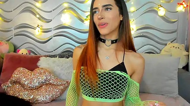 StormiRusso online show from 12-23-24, 12:25