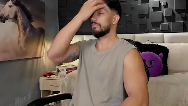 Snapshot of DannSaenz chatting on 02-06-25, 10:43 DannSaenz online show from 02-06-25, 10:43