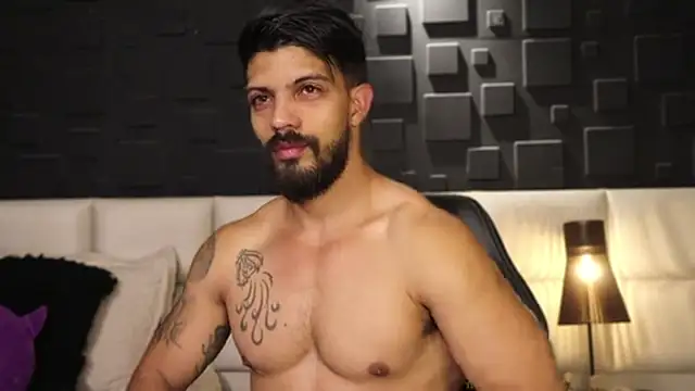 Snapshot of DannSaenz chatting on 02-15-25, 10:11 DannSaenz online show from 02-15-25, 10:11