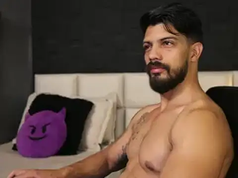 Snapshot of DannSaenz chatting on 02-16-25, 10:54 DannSaenz online show from 02-16-25, 10:54