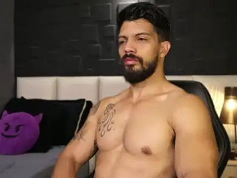 Snapshot of DannSaenz chatting on 02-17-25, 11:02 DannSaenz online show from 02-17-25, 11:02