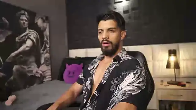 Snapshot of DannSaenz chatting on 02-24-25, 05:09 DannSaenz online show from 02-24-25, 05:09