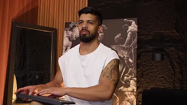 Snapshot of DannSaenz chatting on 09-10-25, 10:48 DannSaenz online show from 09-10-25, 10:48