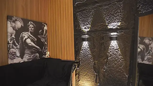 Snapshot of DannSaenz chatting on 10-04-25, 07:23 DannSaenz online show from 10-04-25, 07:23