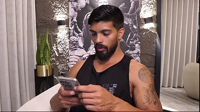 DannSaenz online show from 03-27-26, 01:22