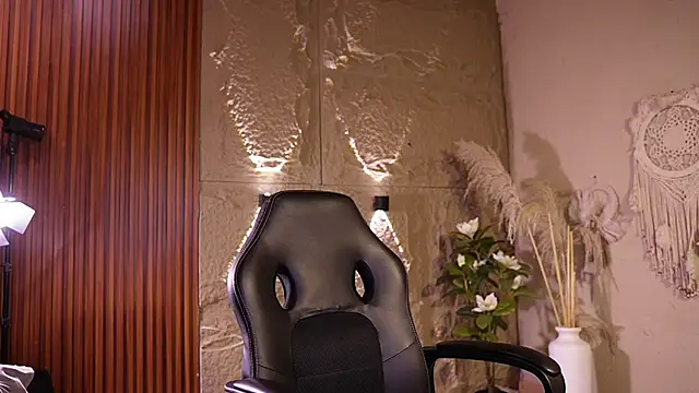 DannSaenz online show from 07-10-26, 04:53