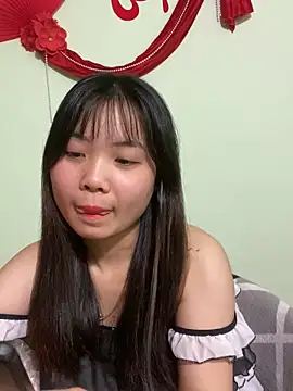 Snapshot of Maeve2k5 chatting on 02-19-25, 04:11 Maeve2k5 online show from 02-19-25, 04:11