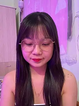 Maeve2k5 online show from 11-20-25, 07:52