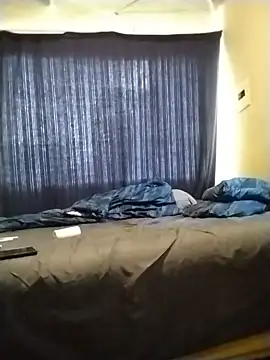 Snapshot of Convertiblechulo chatting on 12-17-24, 04:56 Convertiblechulo online show from 12-17-24, 04:56