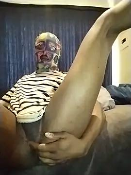 Snapshot of Convertiblechulo chatting on 01-13-25, 05:23 Convertiblechulo online show from 01-13-25, 05:23