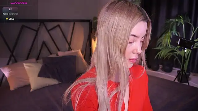 LindaThacker online show from 03-21-26, 04:17