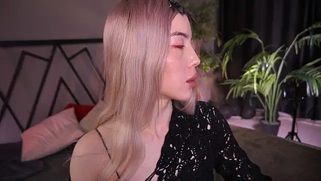 LindaThacker online show from 04-13-26, 04:29