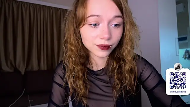 Snapshot of _SofiaBrown chatting on 11-21-25, 05:22 SofiaBrown online show from 11-21-25, 05:22