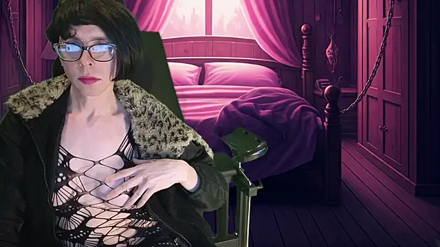 Snapshot of april_show_her chatting on 03-08-25, 12:55 april show her online show from 03-08-25, 12:55