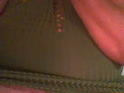 Snapshot of RoxiRedXXX chatting on 01-17-25, 10:01 RoxiRedXXX online show from 01-17-25, 10:01