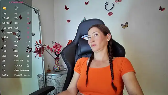 Snapshot of avatomas_02 chatting on 01-10-25, 03:18 avatomas 02 online show from 01-10-25, 03:18