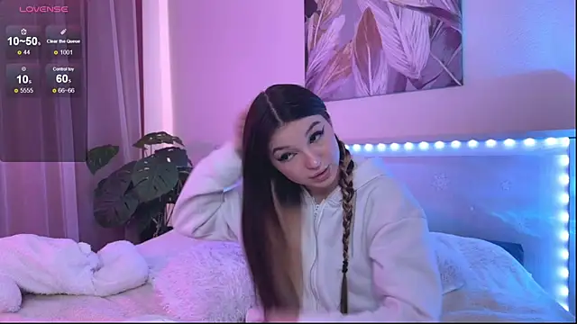 Veronica leal online show from 04-12-26, 07:13