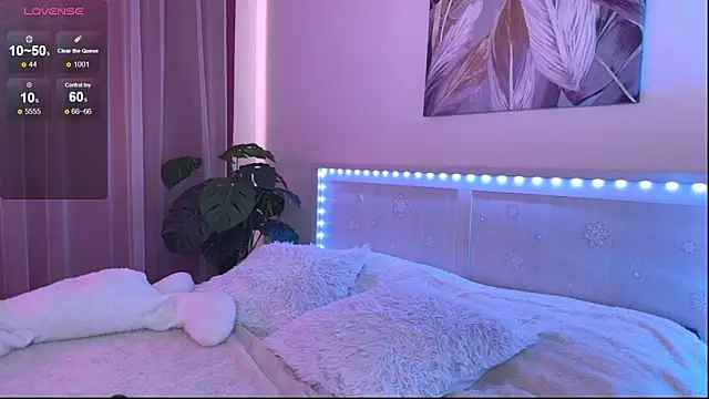 Veronica leal online show from 04-18-26, 09:24