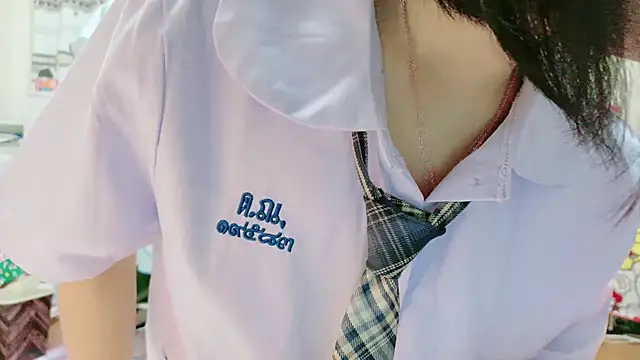 renapiyon8182 online show from 02-07-25, 07:17