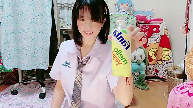 renapiyon8182 online show from 02-17-25, 07:10