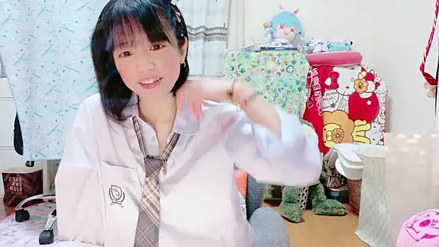 renapiyon8182 online show from 03-20-25, 07:35