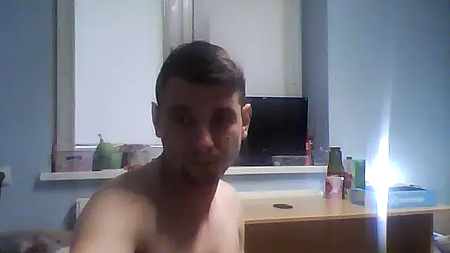 Snapshot of shufflercat chatting on 10-05-25, 02:04 shufflercat online show from 10-05-25, 02:04