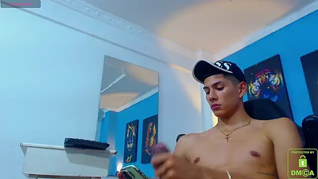 Snapshot of Valerio_20 chatting on 01-22-25, 11:32 Valerio 20 online show from 01-22-25, 11:32