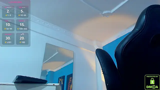 Snapshot of Valerio_20 chatting on 01-28-25, 11:17 Valerio 20 online show from 01-28-25, 11:17