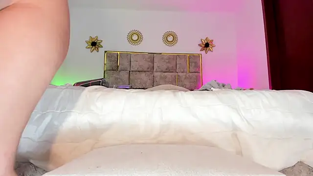 Snapshot of charylove11 chatting on 02-15-25, 07:27 charylove11 online show from 02-15-25, 07:27