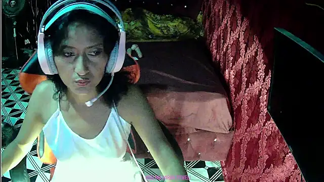 AdelinaMiran90 online show from 02-20-25, 03:23