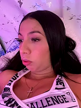 Lina10 online show from 11-25-25, 10:32